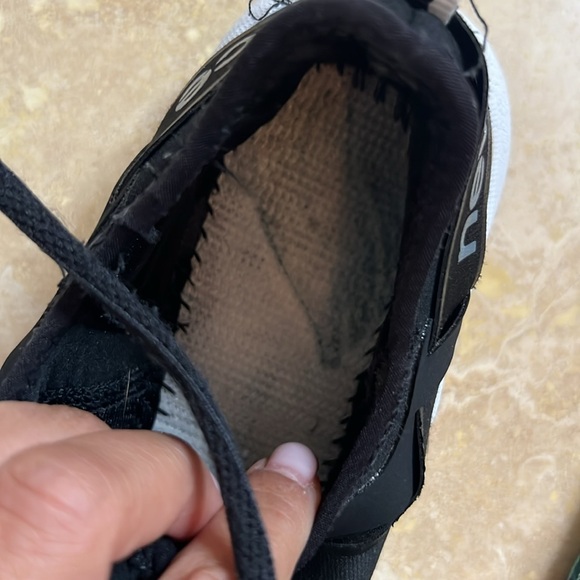 💕New Balance Sneakers💕 - Picture 2 of 6